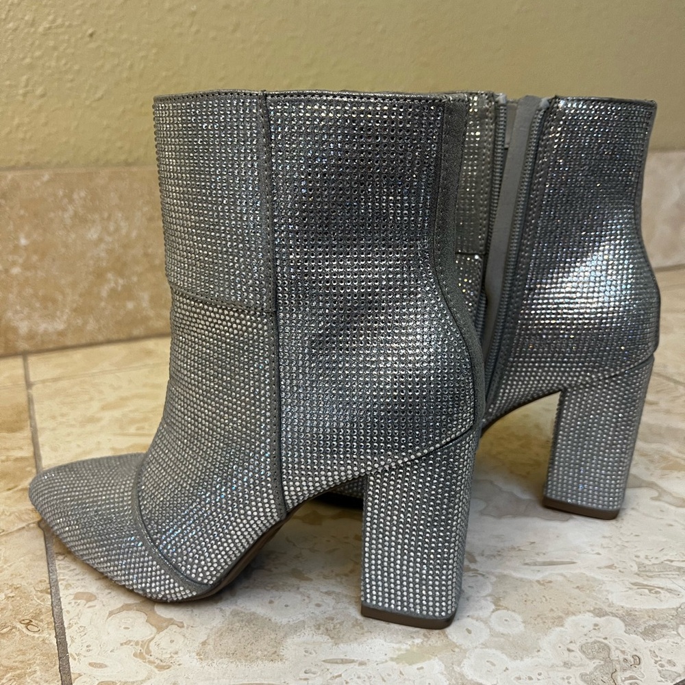 Sparkle Silver Heeled Boots